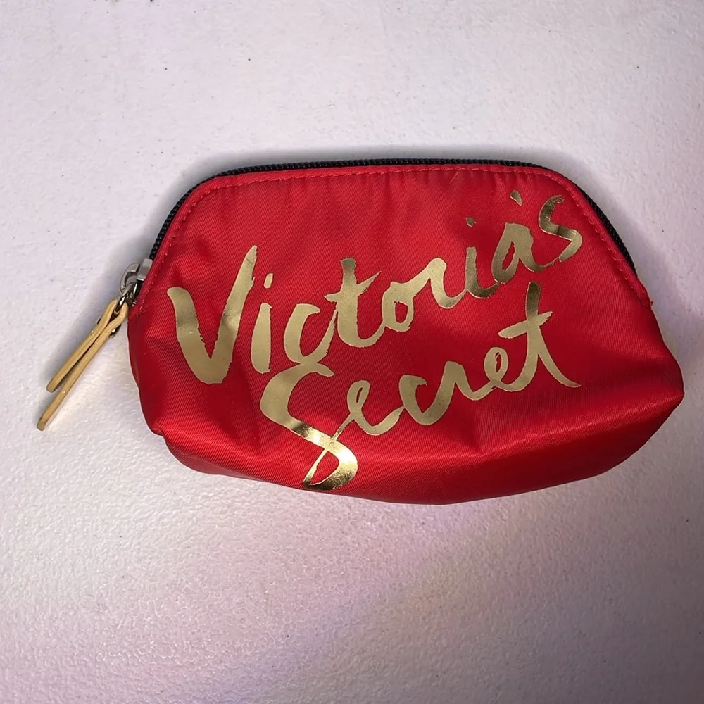 VICTORIA'S SECRET MAKEUP BAG VS Mini Makeup Bag Purse size Makeup Bag 👛Red Gold